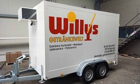 Referenz: Kühl-Anhänger mit Beschriftung